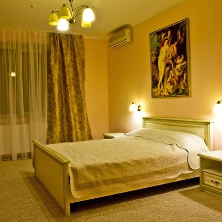 Veles Hotel Dnipro Exterior photo