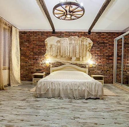 Veles Hotel Dnipro Room photo
