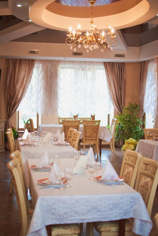 Veles Hotel Dnipro Exterior photo